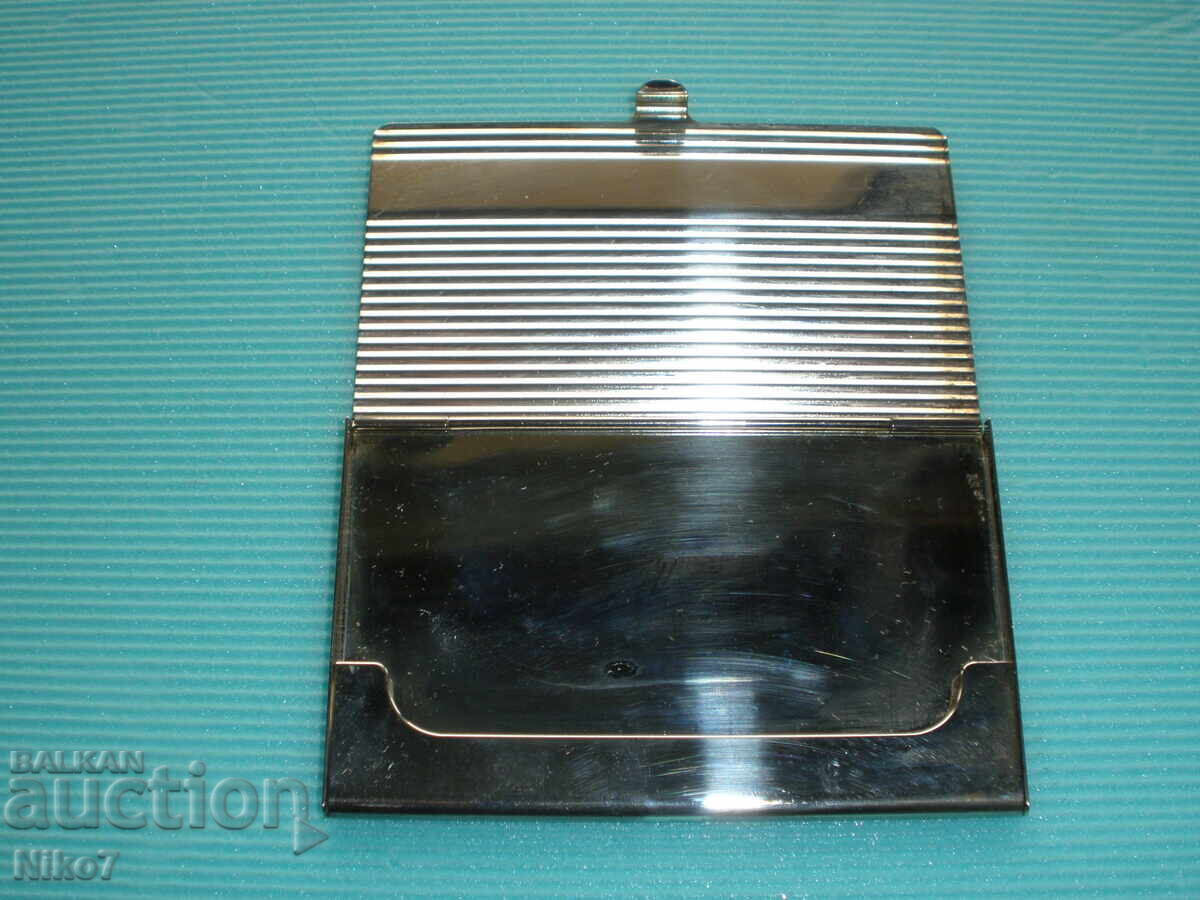 Доставка на Метална кутийка за визитки. Доставка на Метална кутийка за визитки.