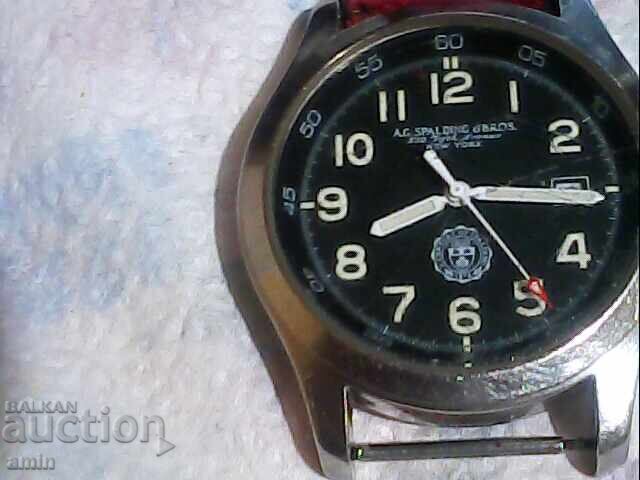 Доставка на красиви 4асовници работете либсва батри