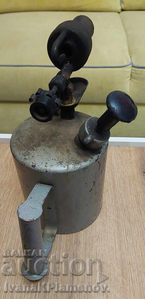 Delivery of Vintage Petrol Lamp from the USSR