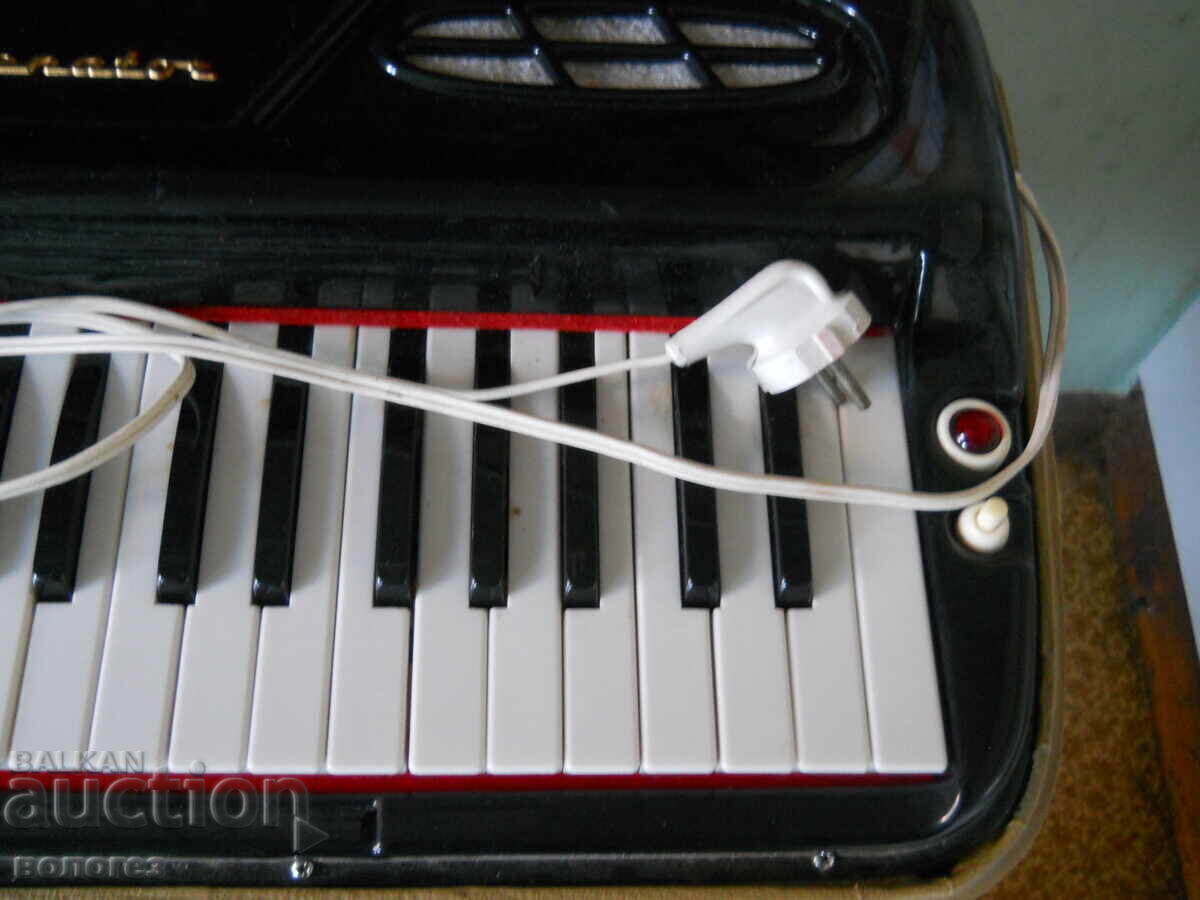 Licitație Ionica "Senatorul" Licitație Ionica "Senatorul"