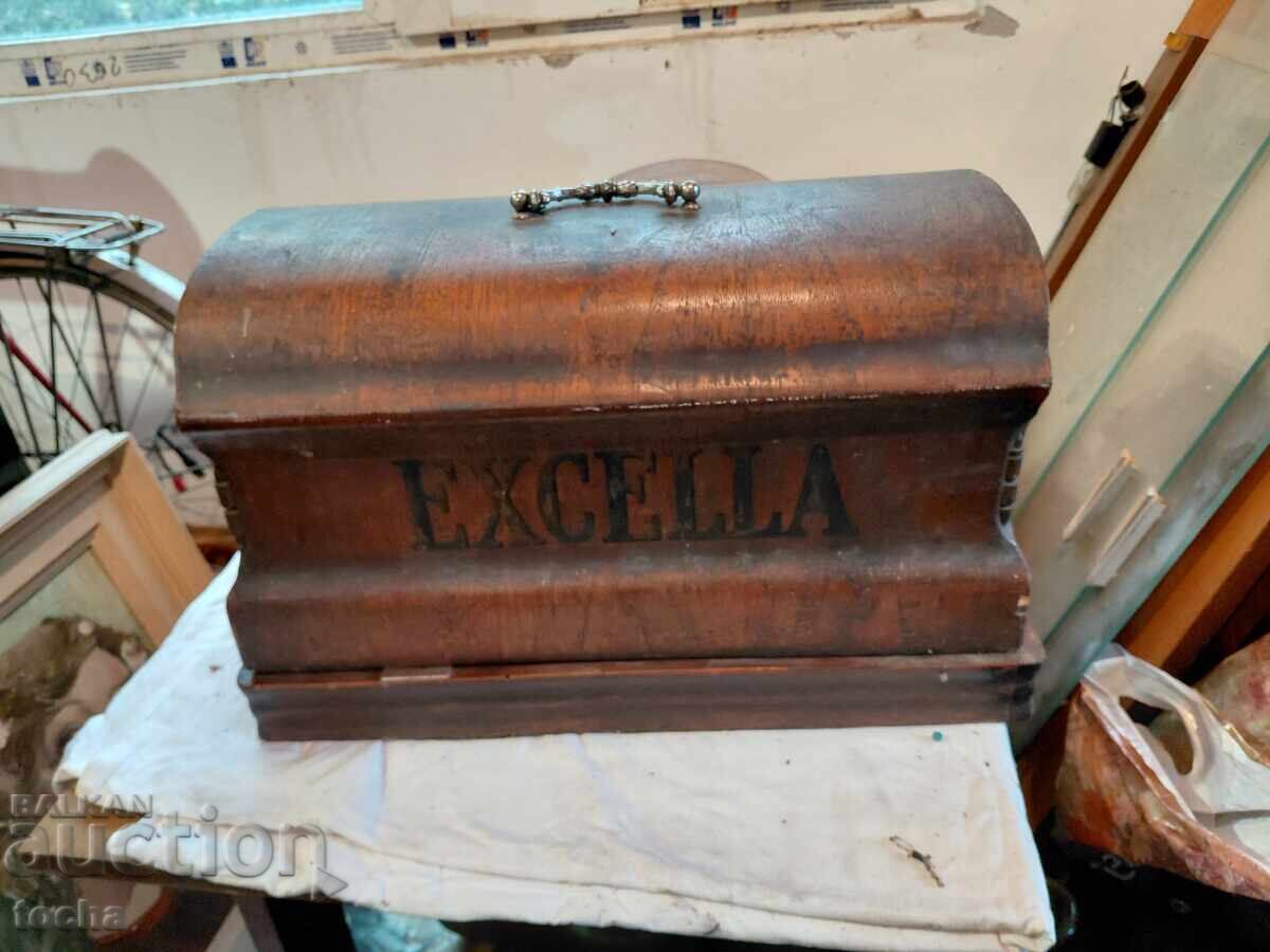 Μεταχειρισμένη ραπτομηχανή με κουτί. BZC - 6 Μεταχειρισμένη ραπτομηχανή με κουτί. BZC - 6