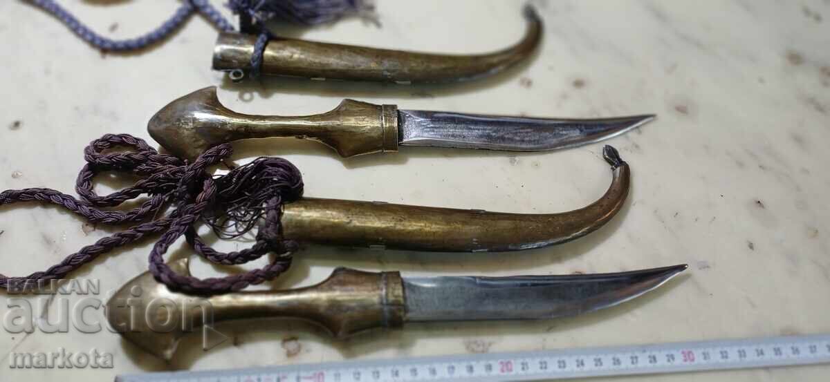 Δημοπρασία Δύο αδελφάκια ΜΑΧΑΙΡΙ ΚΟΥΜΑΓΙΑ ΧΑΝΤΖΑΡ ΚΙΝΤΖΑΛ