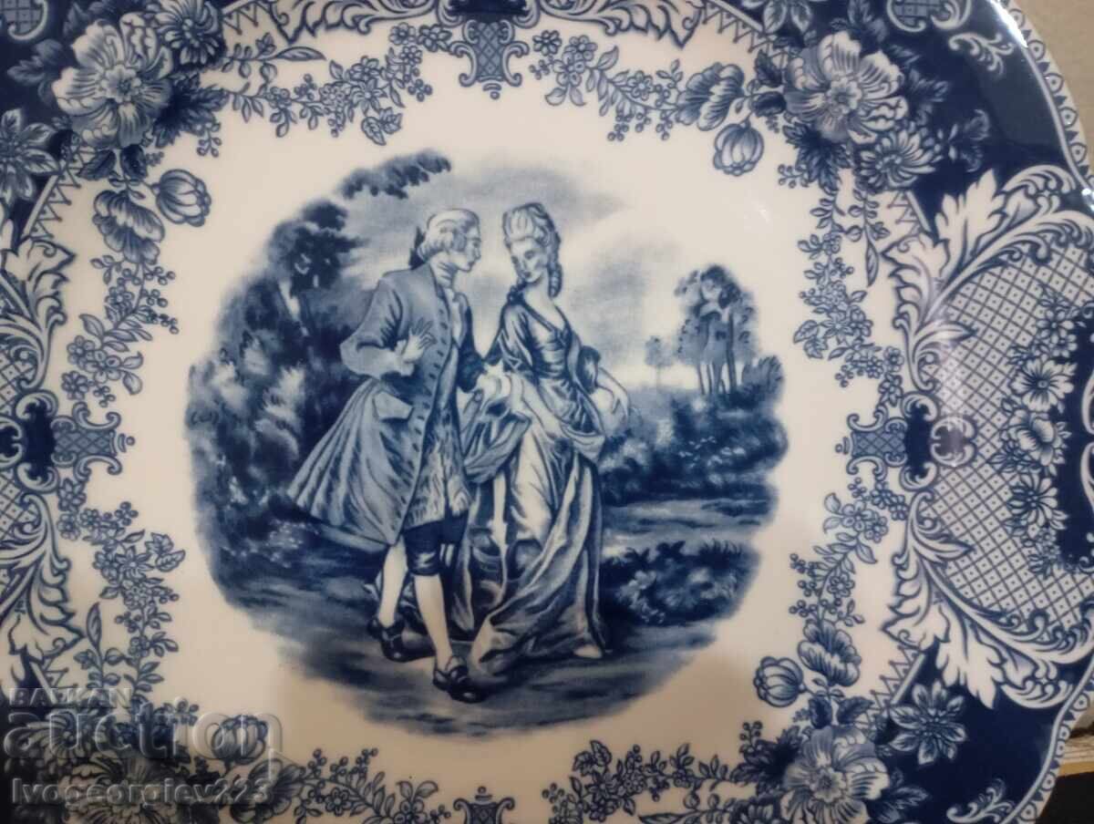 Πορσελάνινο πιάτο για διακόσμηση με τιμή 68.00 BGN | € 34.77