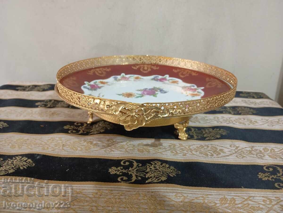 Porcelain serving platter, basket