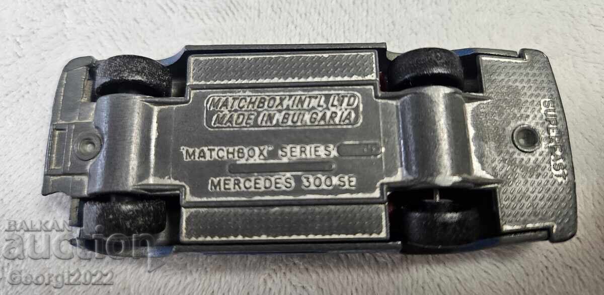 MATCHBOX BULGARIA MERCEDES 300 SE - 5 MATCHBOX BULGARIA MERCEDES 300 SE - 5