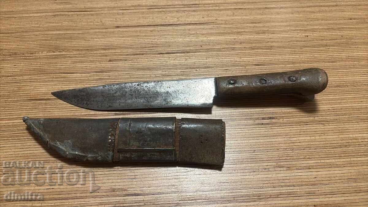 Un vechi cuțit de cioban cu preț € 76.69 | 149.99 BGN