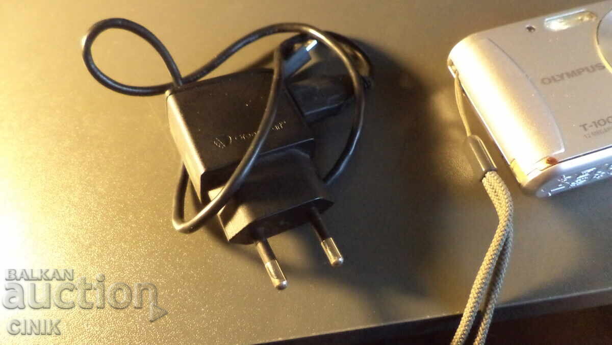 Auction CAMERA Auction CAMERA