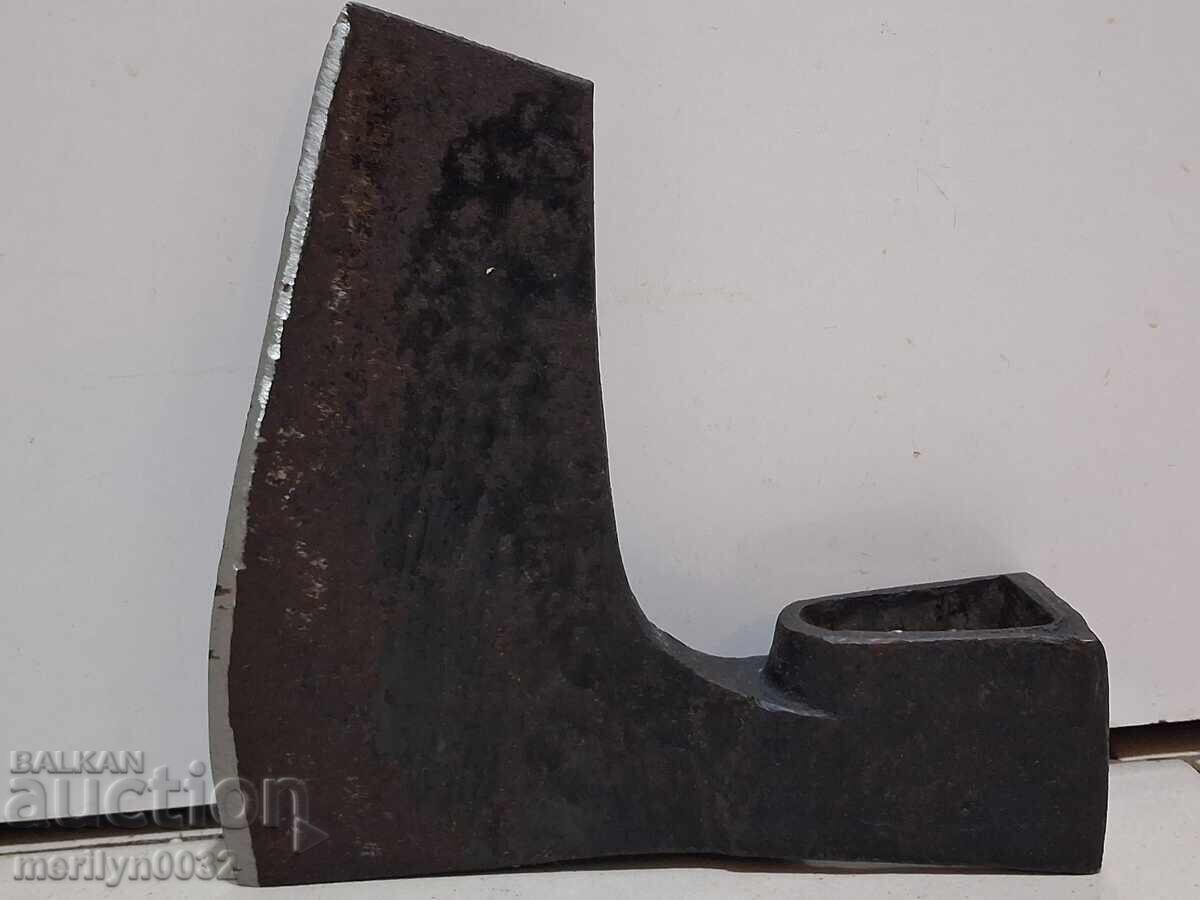 Аукцион Стара брадва топор инструмент ковано желязо Аукцион Стара брадва топор инструмент ковано желязо