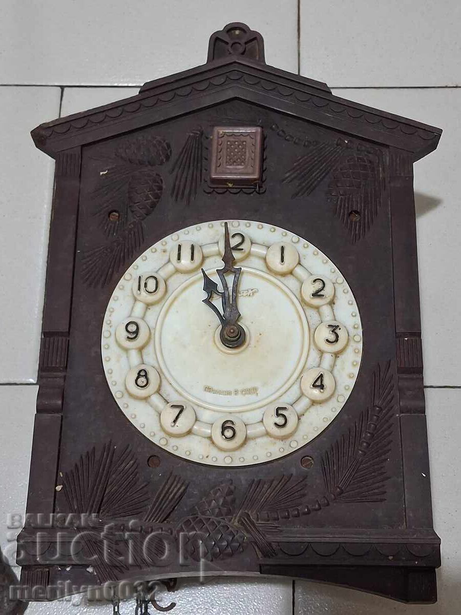 Auction Wall clock "Yantar" with cuckoo USSR without pendulum Auction Wall clock "Yantar" with cuckoo USSR without pendulum