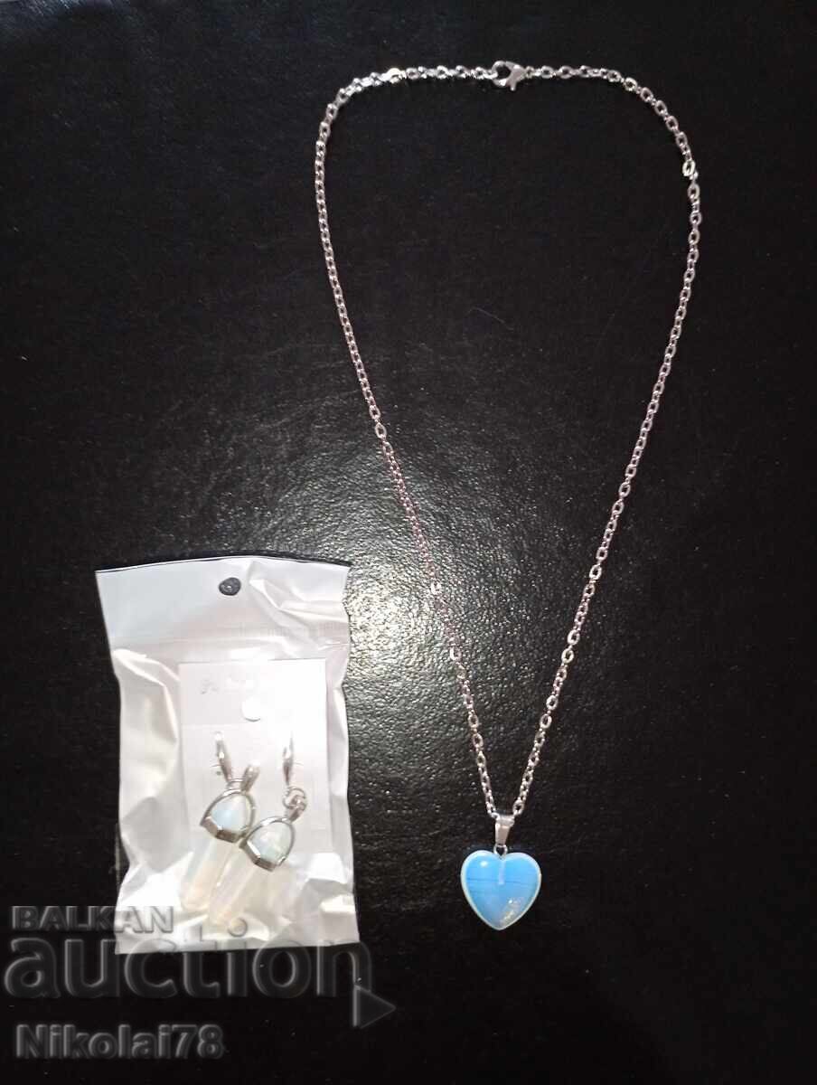 Δημοπρασία Σετ σκουλαρίκια και κολιέ καρδιά από φεγγαρόπετρα με αλυσίδα 45 εκ