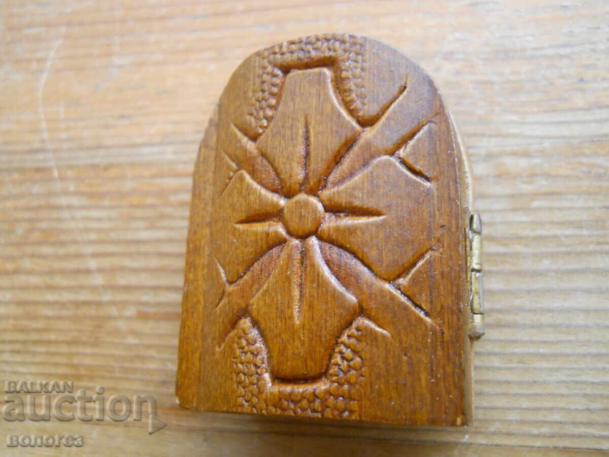 Auction Wooden icon-triptych Auction Wooden icon-triptych