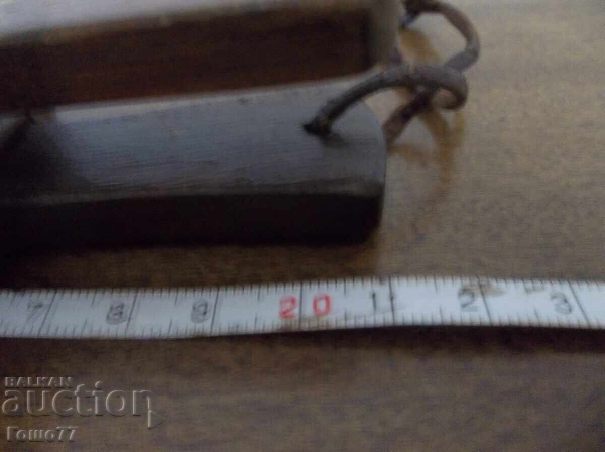 Духало с цена 2.00 лв. | € 1.02