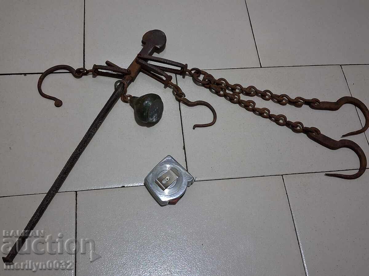 Ottoman scale with mace, scale, weight, wrought iron with price 68.00 BGN | € 34.77