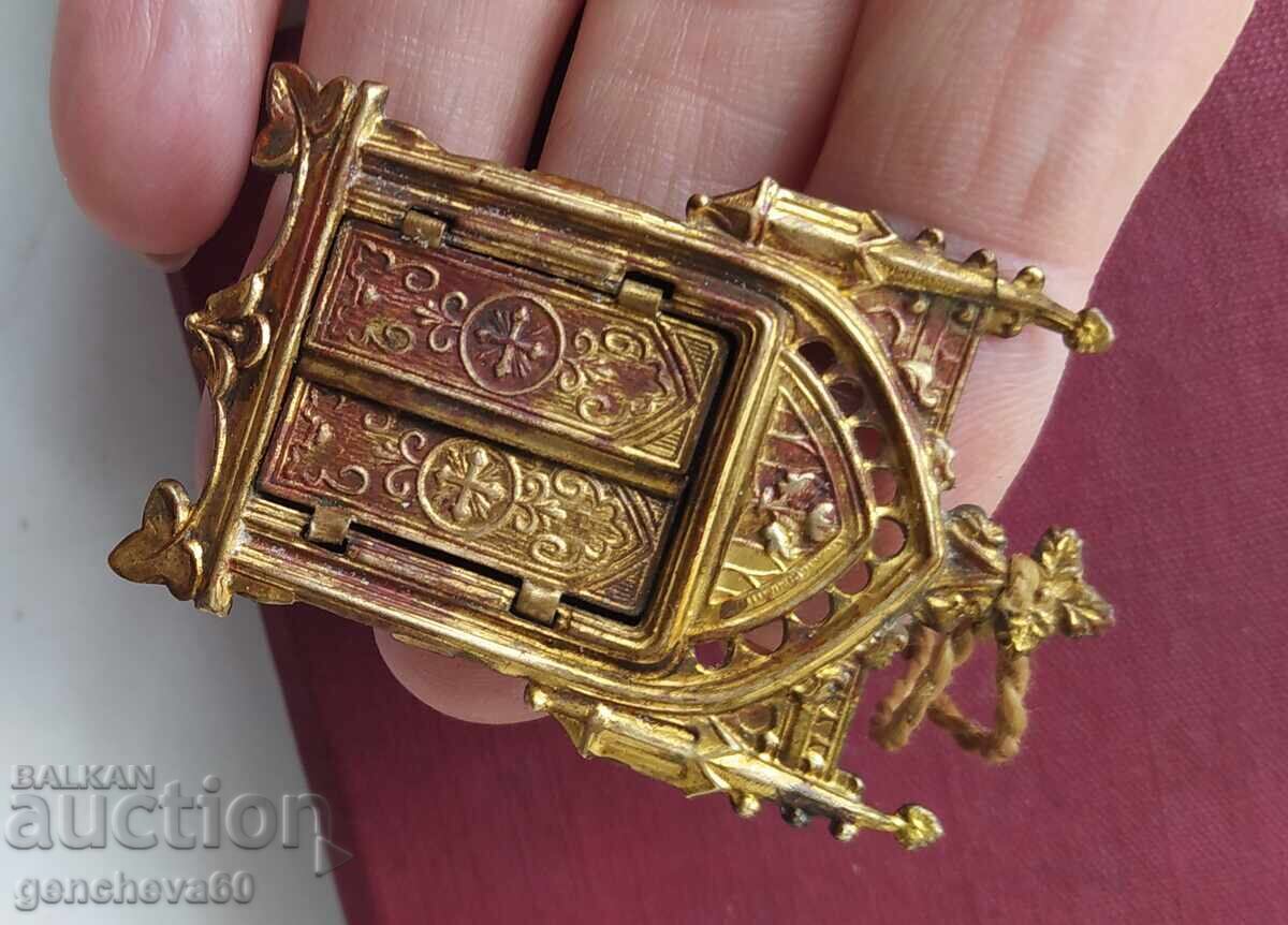 Παράδοση Αντίκα μικρό χριστιανικό τρίπτυχο - φορητή εικόνα, επιχρυσωμένο