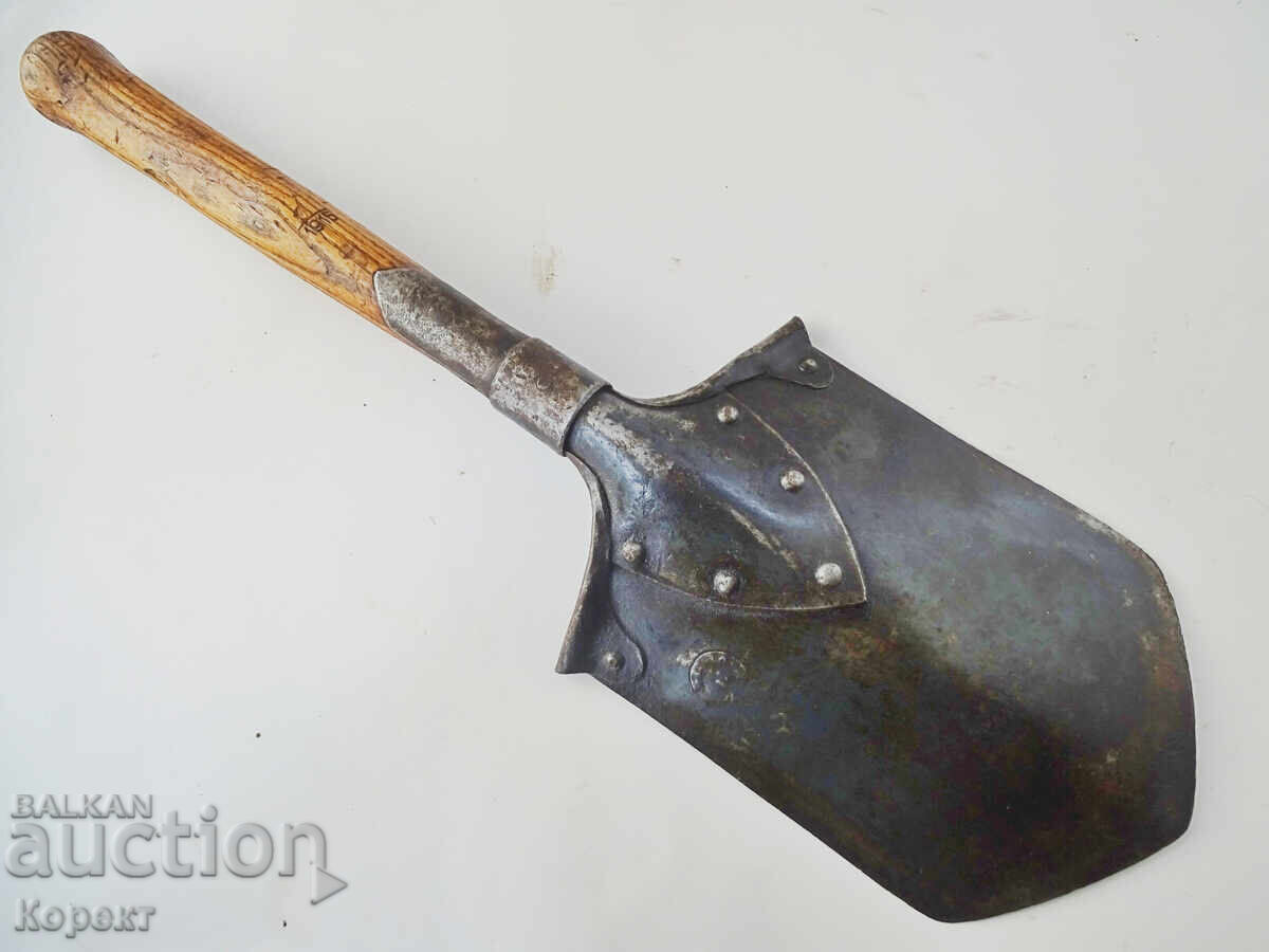 Auction German Military Shovel 1915 WW1 World War I Auction German Military Shovel 1915 WW1 World War I