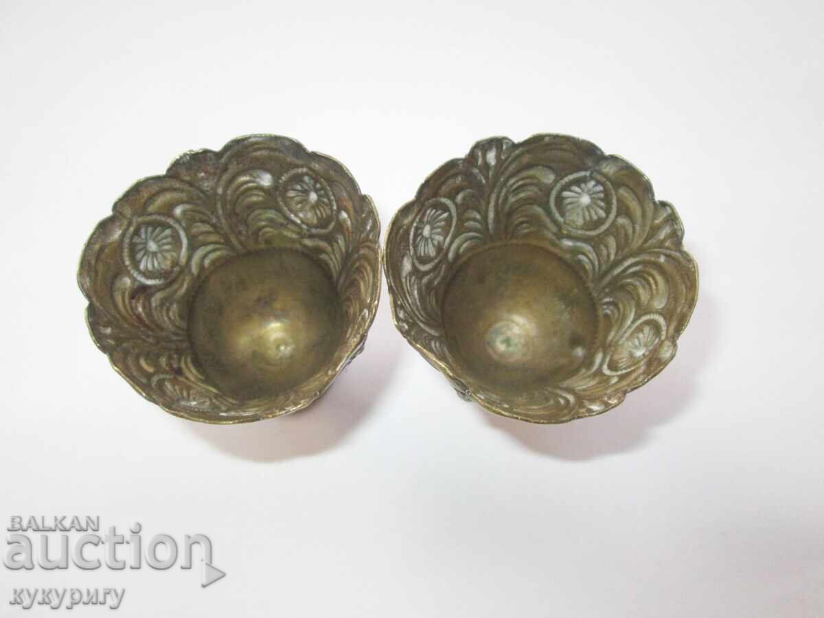 Livrarea 2 Zarifuri vechi forjate manual, zarf vechi, ceșcuță zarf Livrarea 2 Zarifuri vechi forjate manual, zarf vechi, ceșcuță zarf