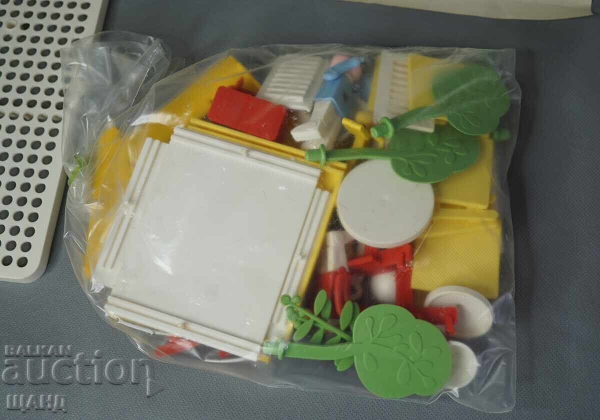 1975 Russian Toy Constructor Building Set, Unopened with Box with price 40.25 BGN | € 20.58