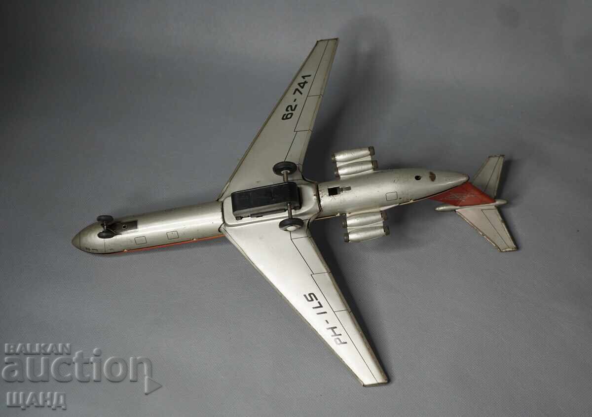 IL 62 Old Metal Sheet Toy Airplane Model - 5