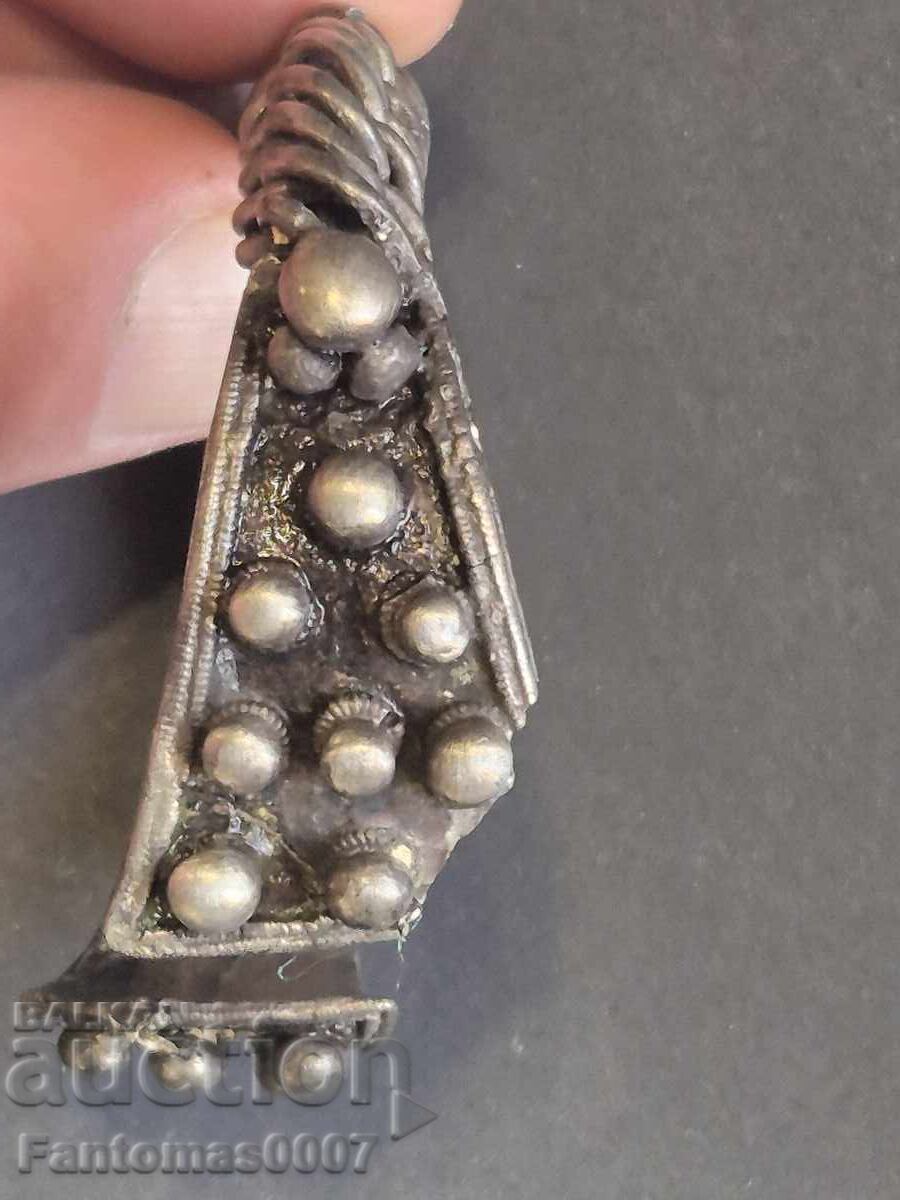 Old Renaissance silver bracelet with price 0.01 BGN | € 0.01 Old Renaissance silver bracelet with price 0.01 BGN | € 0.01