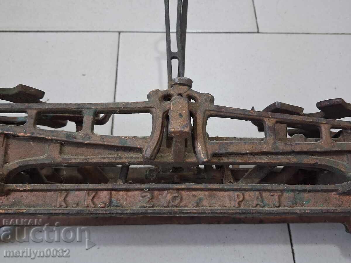 Auction  Old Viennese scale, balance, weight, steelyard