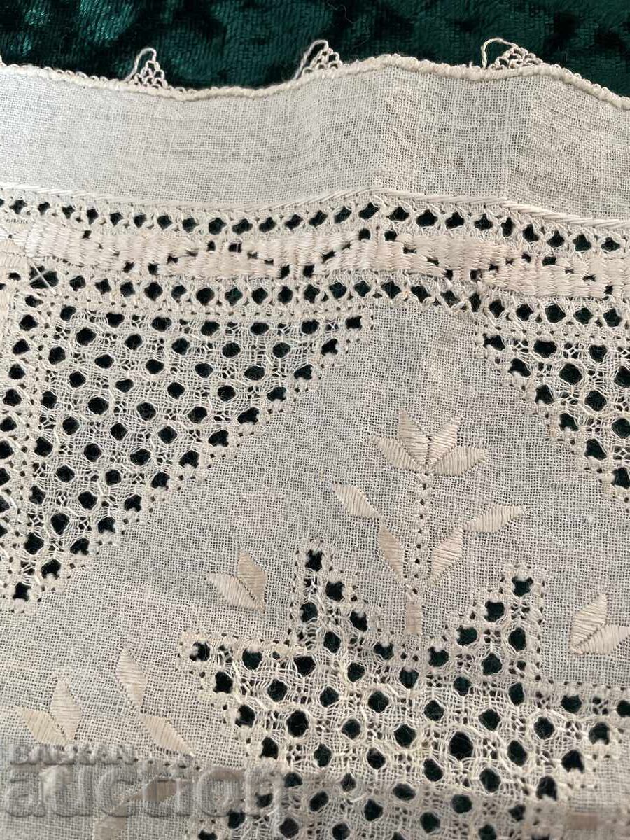 Handkerchief - 23/23 cm, lace, batiste with price 9.95 BGN | € 5.09