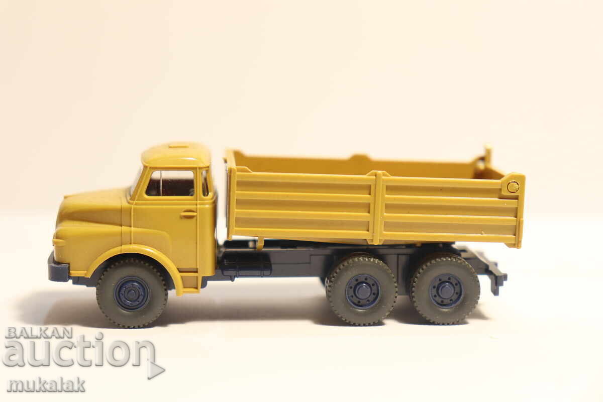 WIKING 1:87 H0 MAN Dump Truck Model