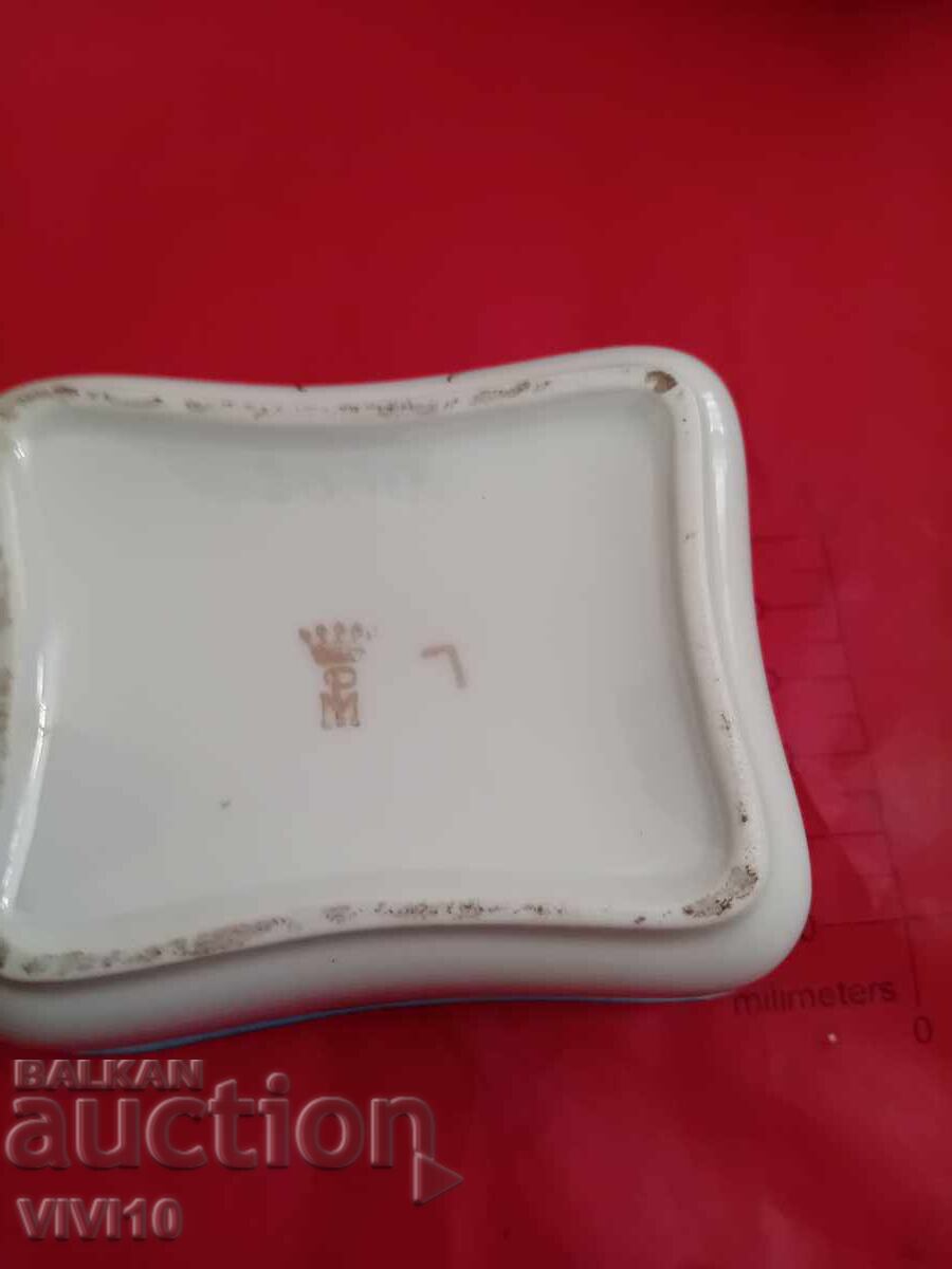 Αρχαίο κουτί κοσμημάτων, πορσελάνη με τιμή 30.00 BGN | € 15.34