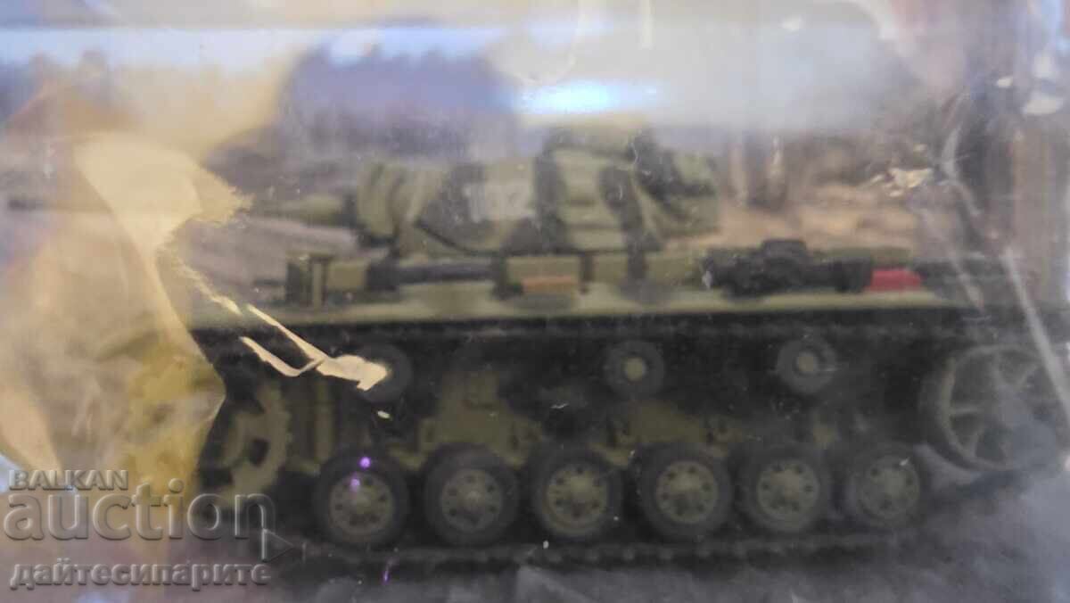 Auction  Tank model and Panzer III disposal