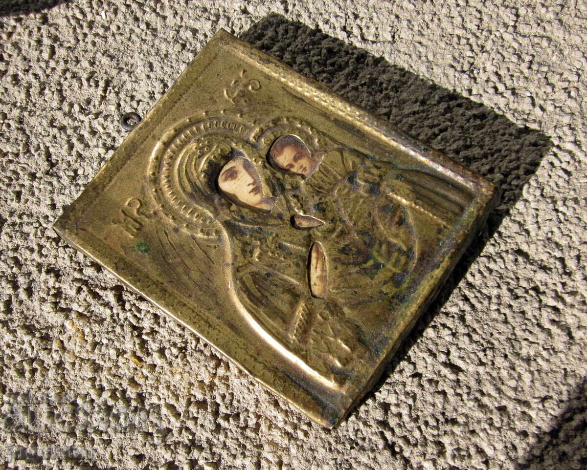 Delivery of Virgin Mary with Jesus Christ old Bulgarian homemade icon