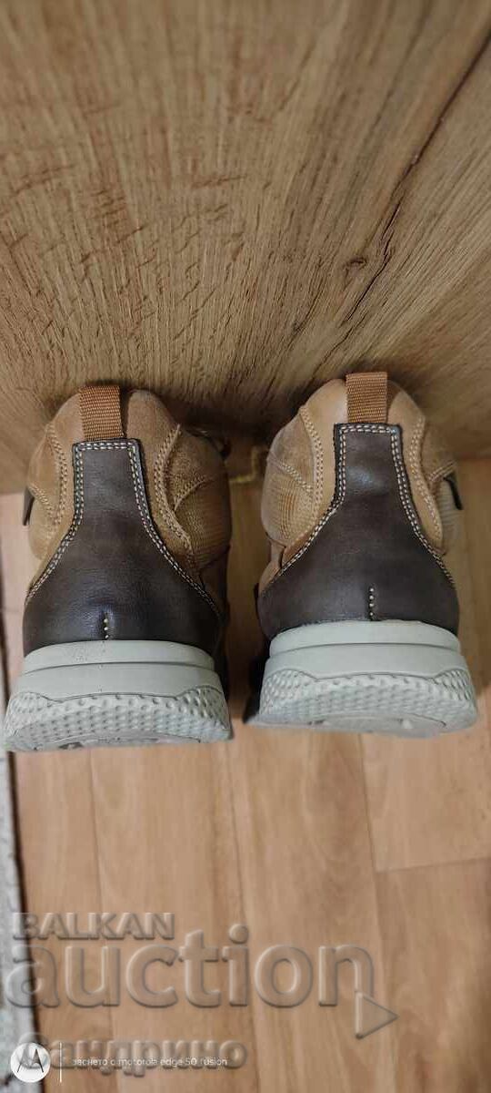 Selling new men's boots, size 44 with price 100.00 BGN | € 51.13
