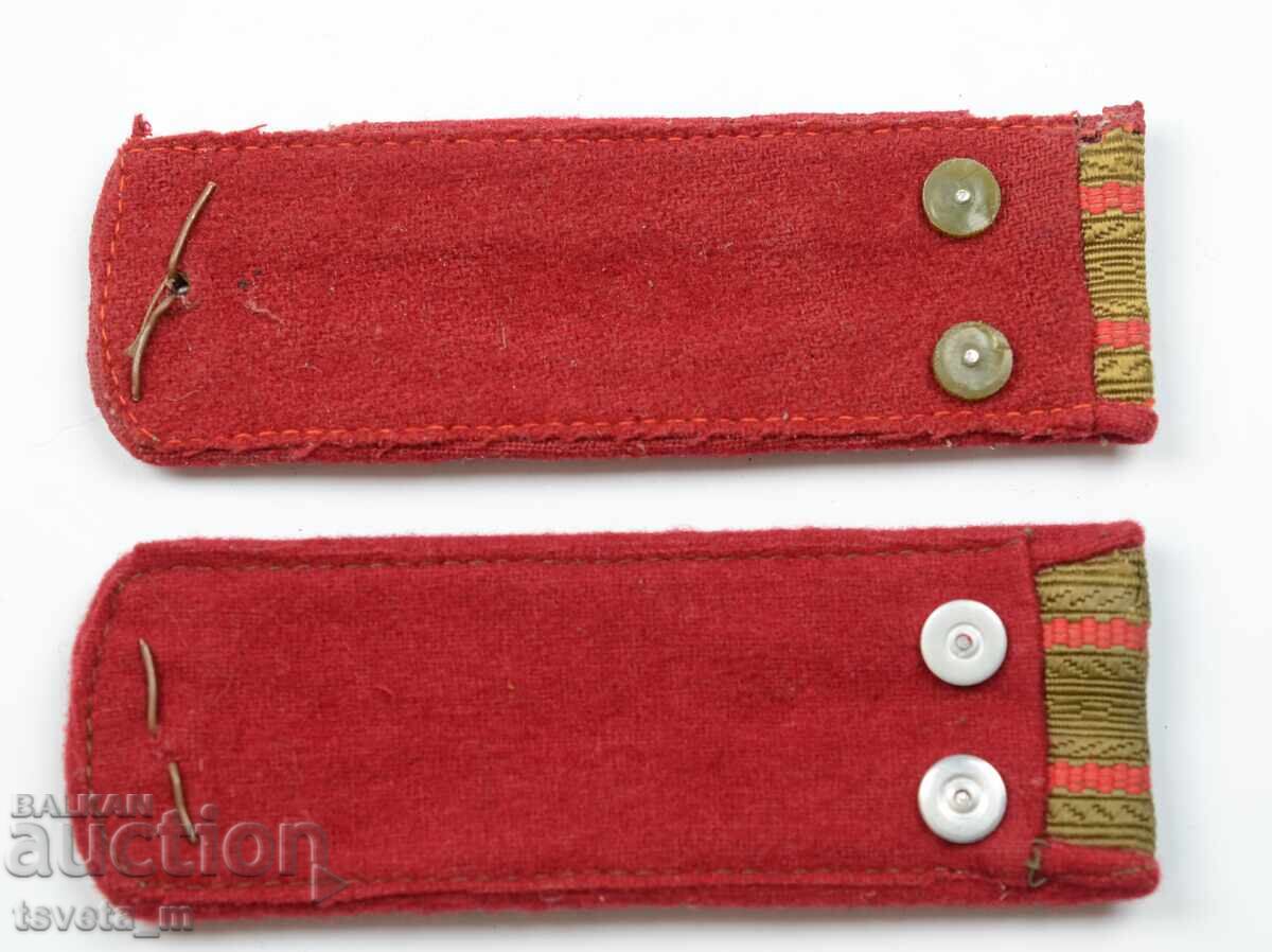 Παγόνι υπολοχαγός ΒΝΑ σοσιαλ με τιμή 9.00 BGN | € 4.60