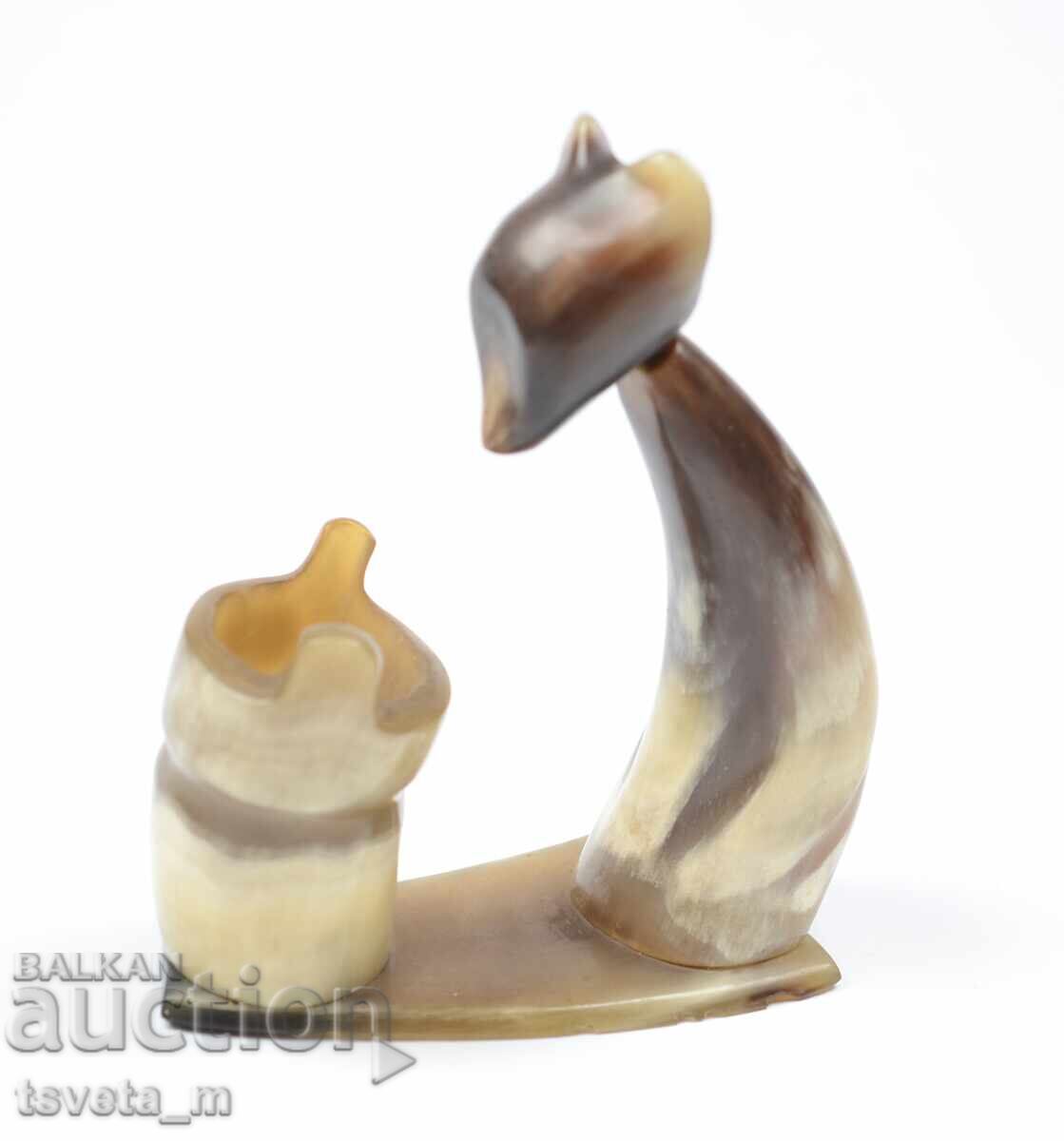 Figurină veche / suport de creion din corn