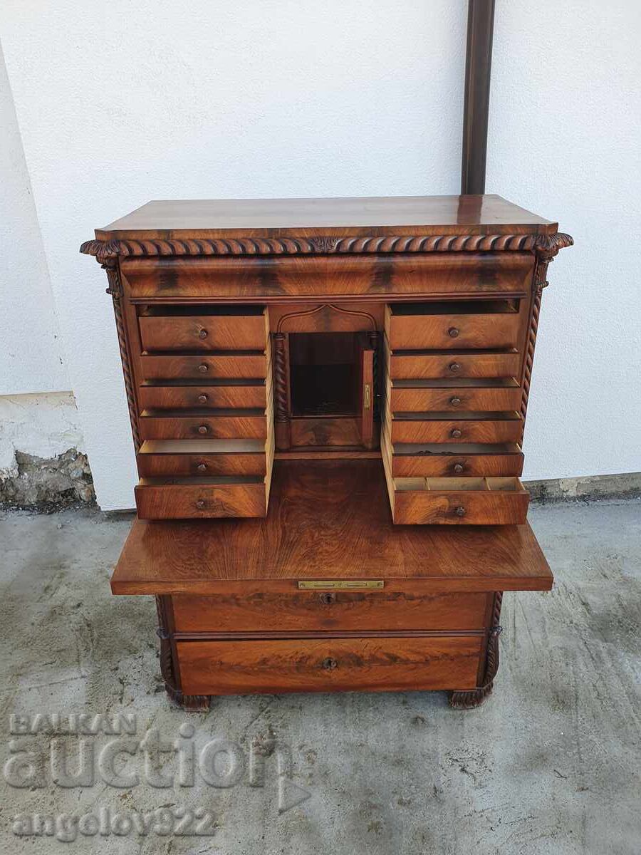 Красиво винтидж писалище абсолютен масив!!! Красиво винтидж писалище абсолютен масив!!!