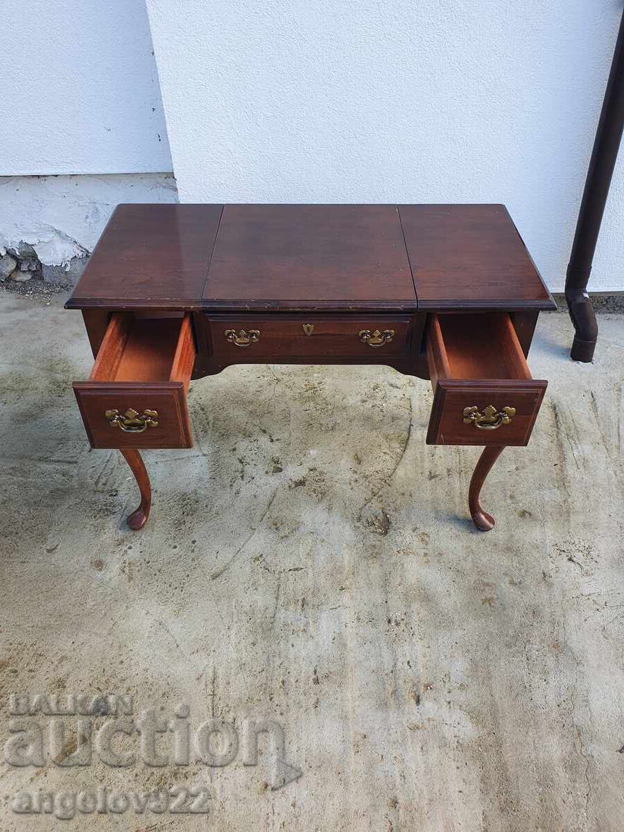 Licitație Birou din lemn masiv vintage, frumos!!!