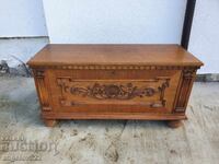 Beautiful vintage wooden chest of drawers!!!