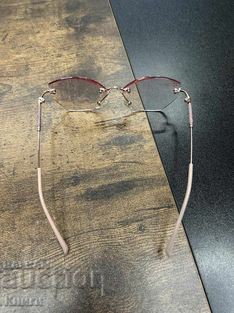 Παράδοση Γυναικεία γυαλιά οράσεως Παράδοση Γυναικεία γυαλιά οράσεως