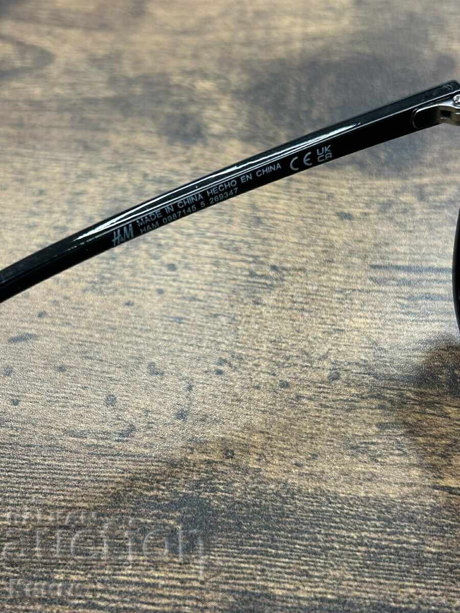 Auction  H&M Women's Sunglasses