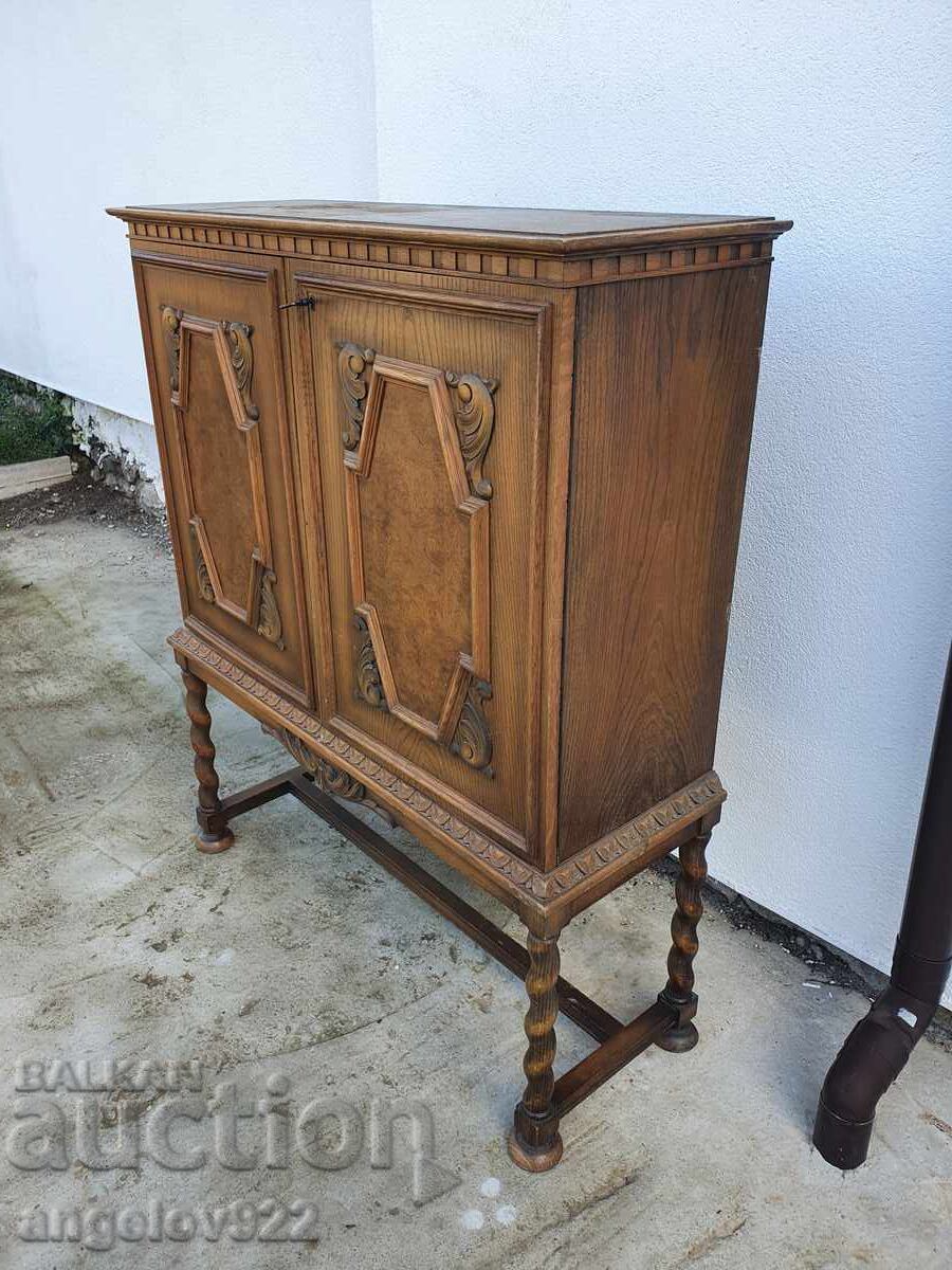 Доставка на Красив винтидж дървен скрин масив!!! Доставка на Красив винтидж дървен скрин масив!!!