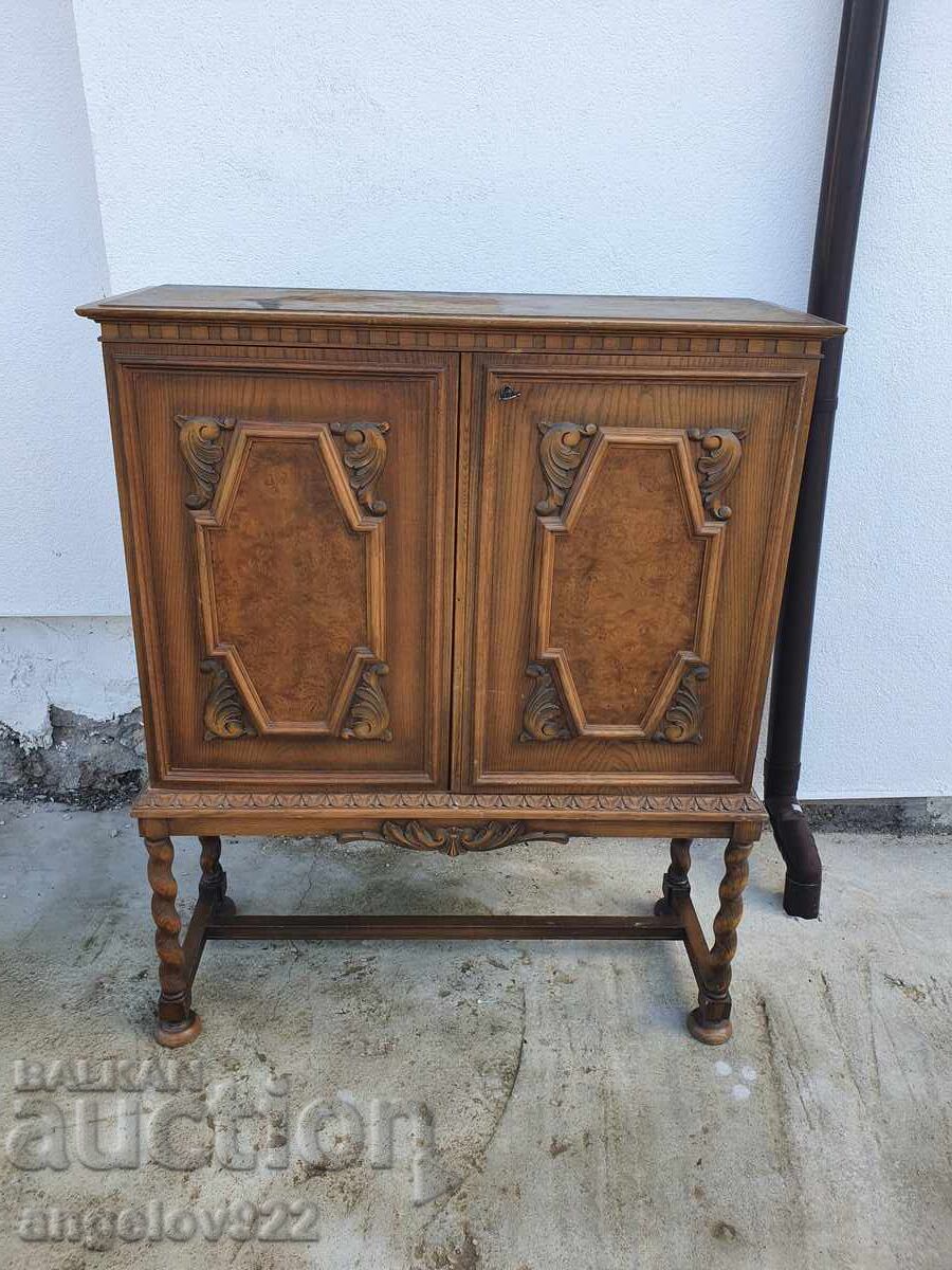 Красив винтидж дървен скрин масив!!! Красив винтидж дървен скрин масив!!!