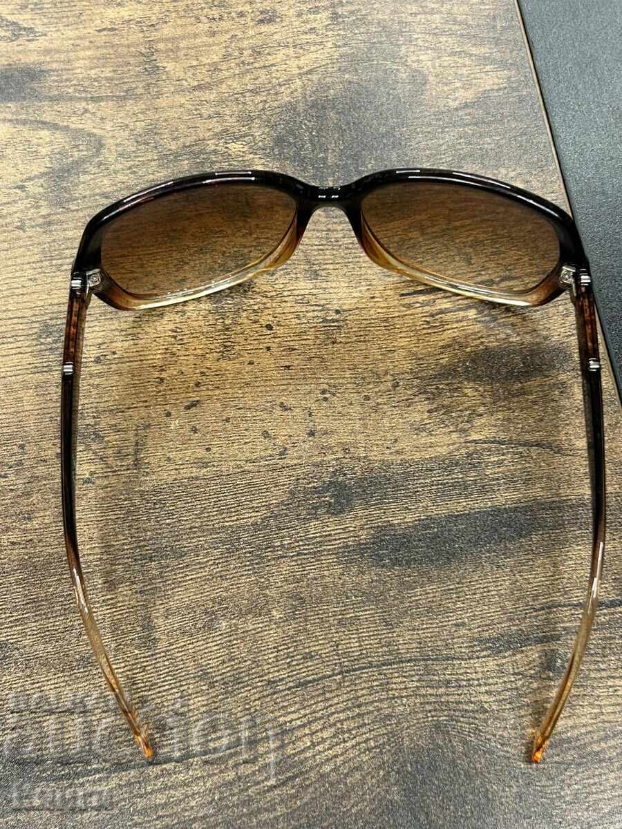 Livrarea Ochelari de soare pentru damă DM Livrarea Ochelari de soare pentru damă DM