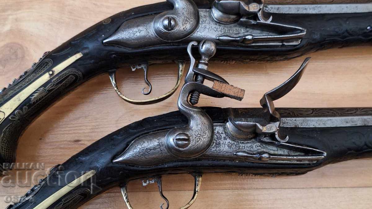 Παράδοση Διπλό σετ πιστόλια πιστόλι πιστόλι ρεβόλβερ μπούλι σισάνε