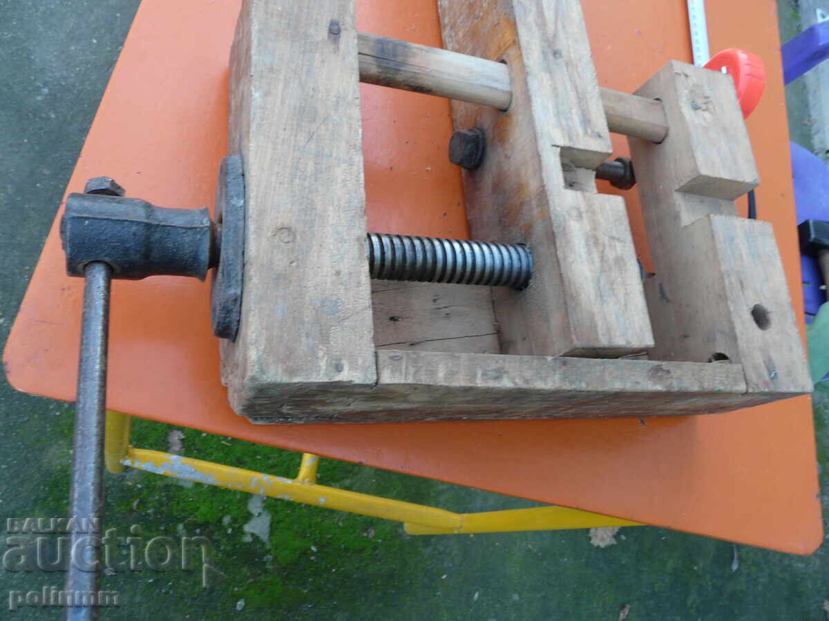 Δημοπρασία Παλιός σφιγκτήρας ξυλουργού Δημοπρασία Παλιός σφιγκτήρας ξυλουργού