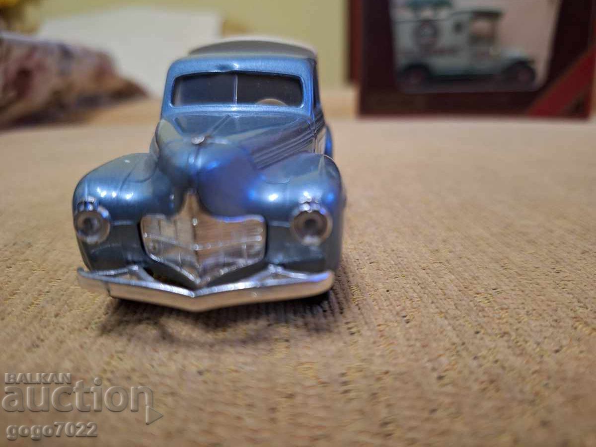 Licitație SOLIDO FRANȚA 1/43 DODGE 1950