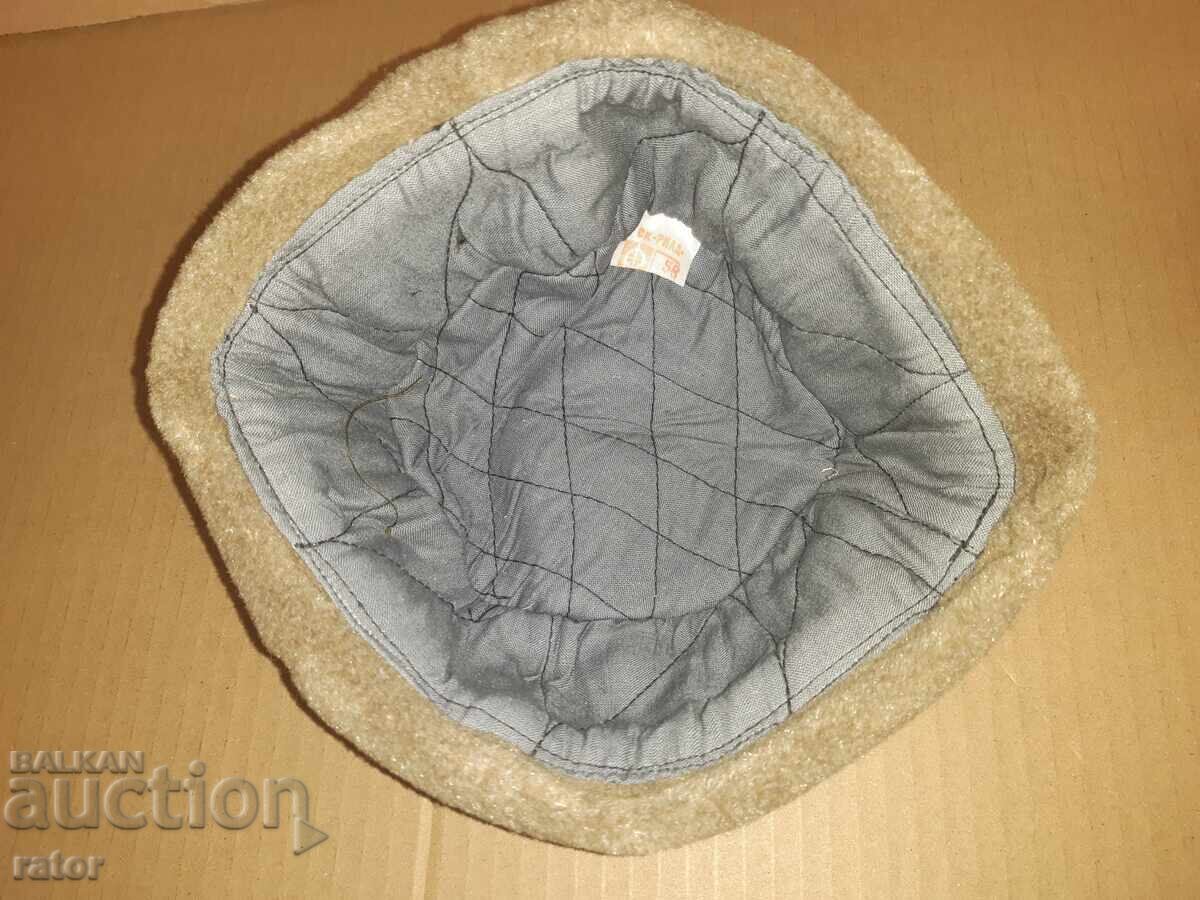 Cercel militar, pălărie, șapcă, uniformă - BNA, NRB - 5 Cercel militar, pălărie, șapcă, uniformă - BNA, NRB - 5