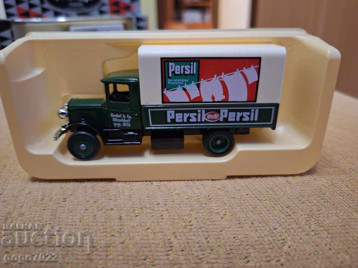 LLEDO ENGLAND Model Car with price 15.00 BGN | € 7.67 LLEDO ENGLAND Model Car with price 15.00 BGN | € 7.67