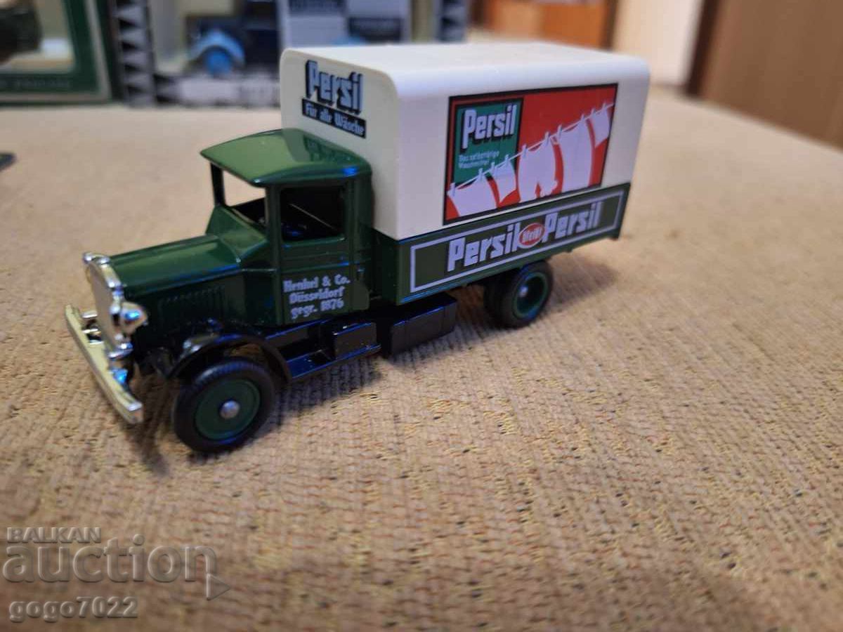 Auction LLEDO ENGLAND Model Car Auction LLEDO ENGLAND Model Car