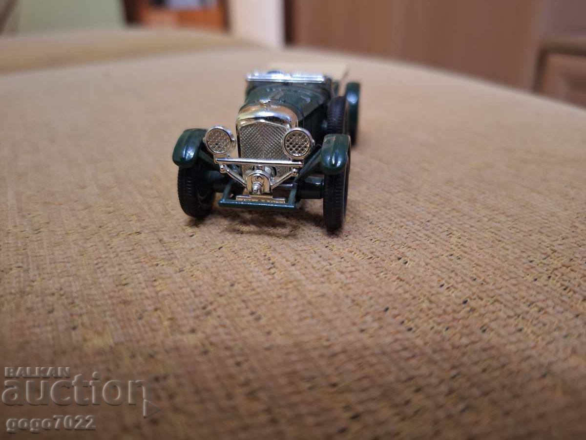 LLEDO ENGLAND Model Car - 5 LLEDO ENGLAND Model Car - 5