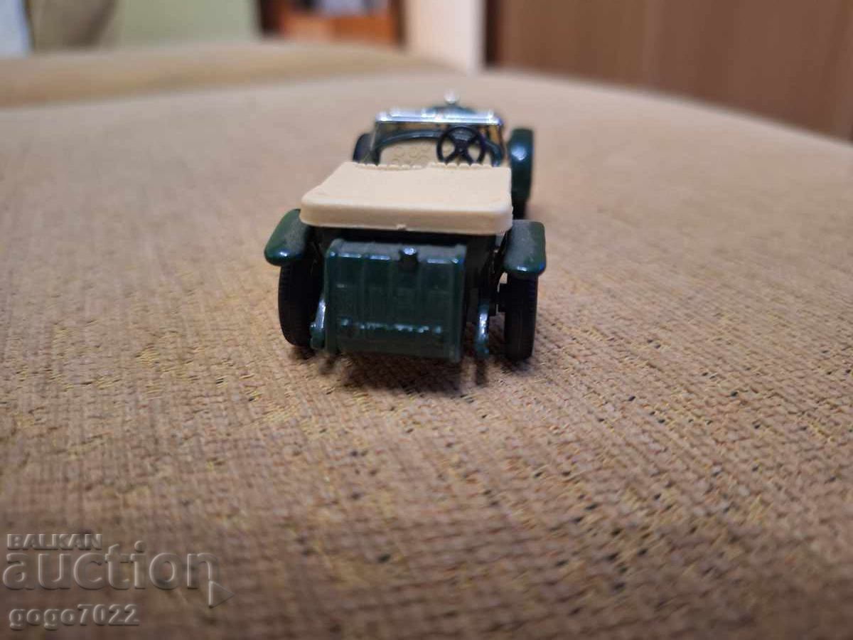 LLEDO ENGLAND Model Car - 6 LLEDO ENGLAND Model Car - 6