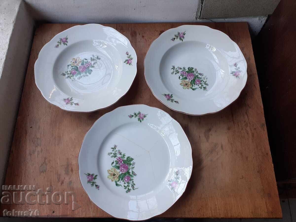Βουλγαρική πορσελάνη τρία μεγάλα πιάτα με τιμή 25.00 BGN | € 12.78