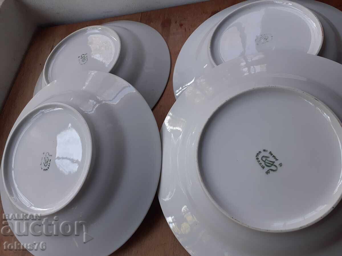 Доставка на Български порцелан четири чинии